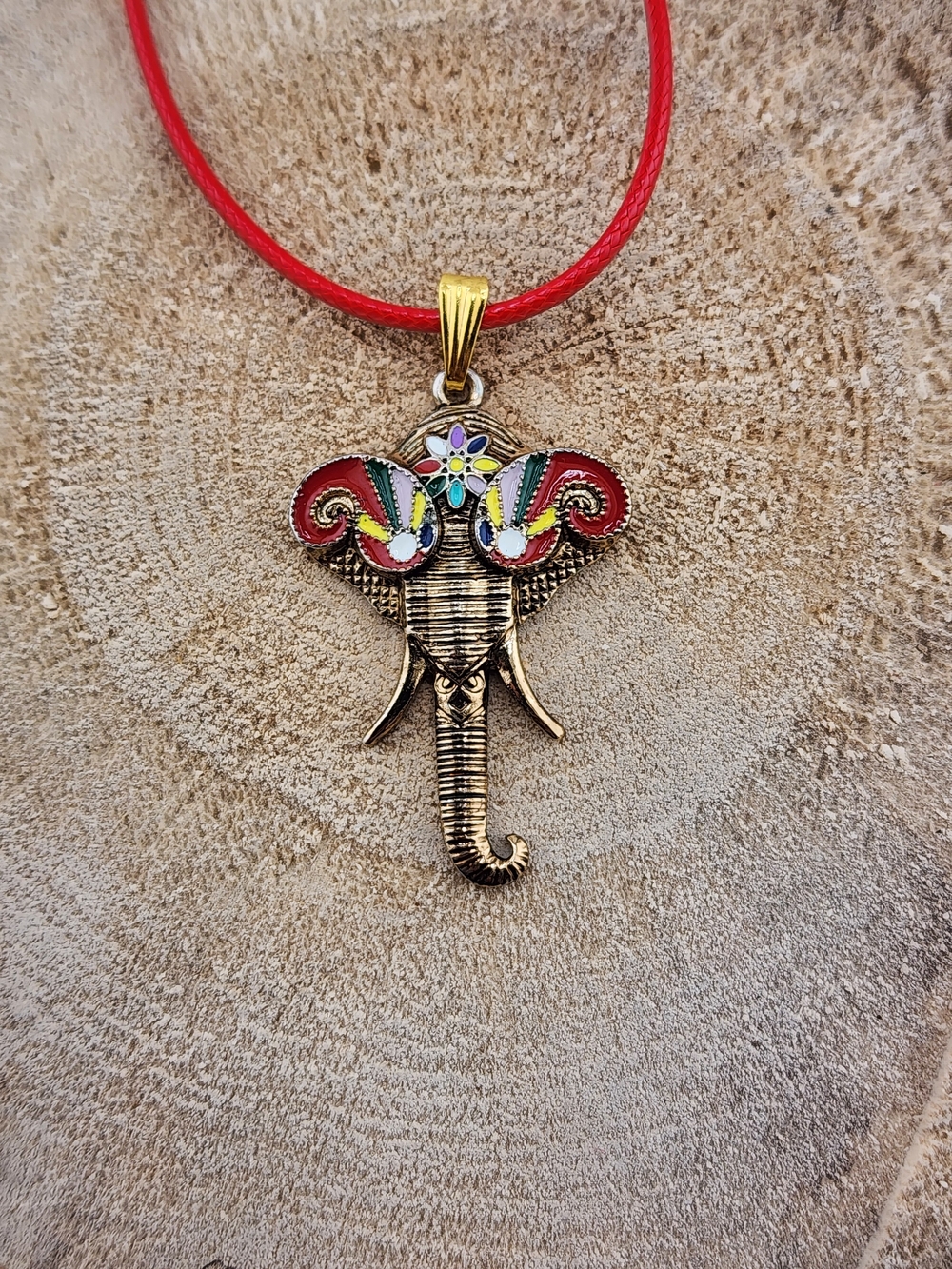 18in Adjustable Bohemian Red Elephant Pendant Necklace